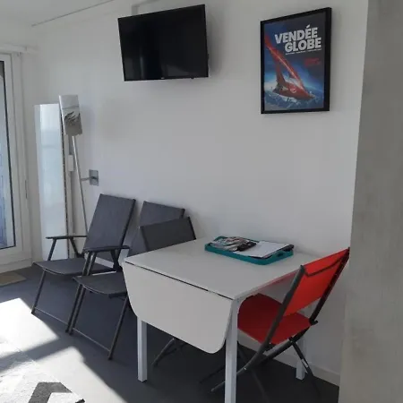 Aux Sables-d'olonne: Et Commerces à Proximité - Fr-1-92-902 Apartamento Les Sables-dʼOlonne