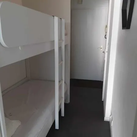 Aux Sables-d'olonne: Et Commerces à Proximité - Fr-1-92-902 * Les Sables-dʼOlonne